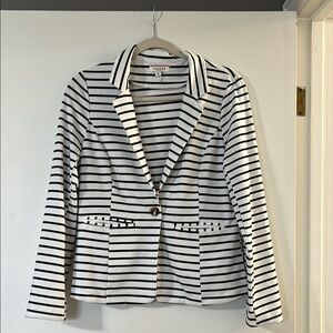 ANDREE BY UNIT Black and White Striped Knit Blazer